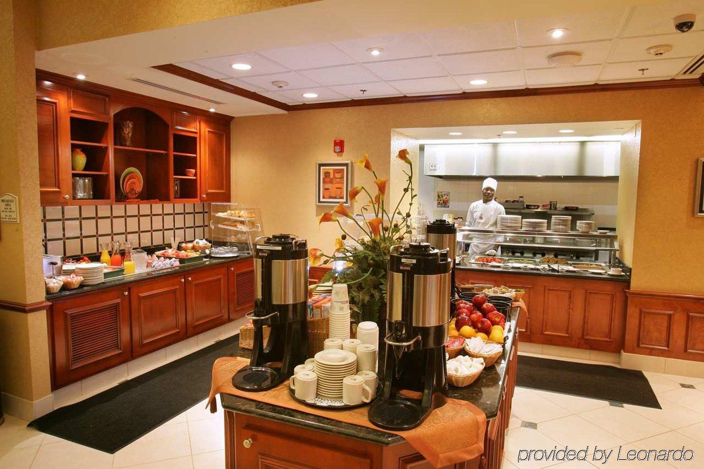 Hilton Garden Inn Вест-Монро Ресторан фото